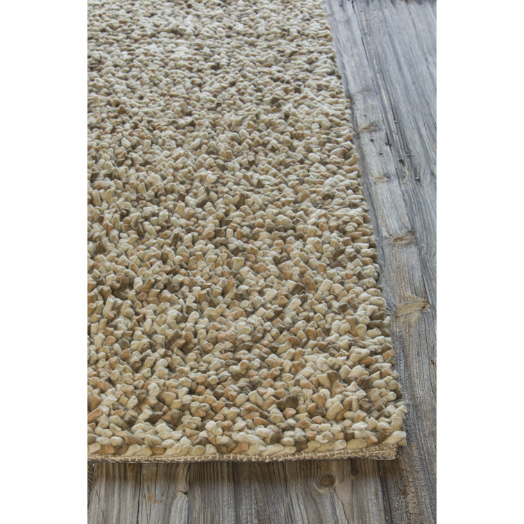 Handmade Ivory Wool Shag Rectangular 5' x 7' Rug