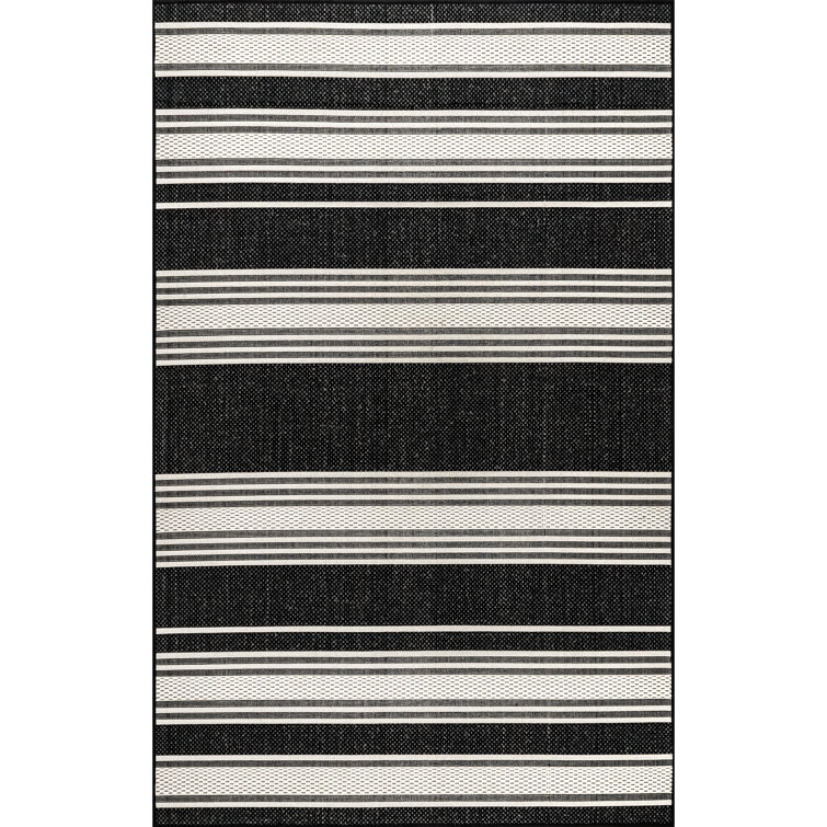 Black and White Striped 4' x 6' Indoor/Outdoor Rug