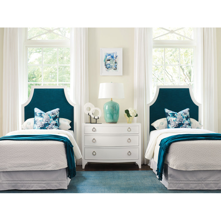 Crisp White Transitional 3-Drawer Bachelors Chest
