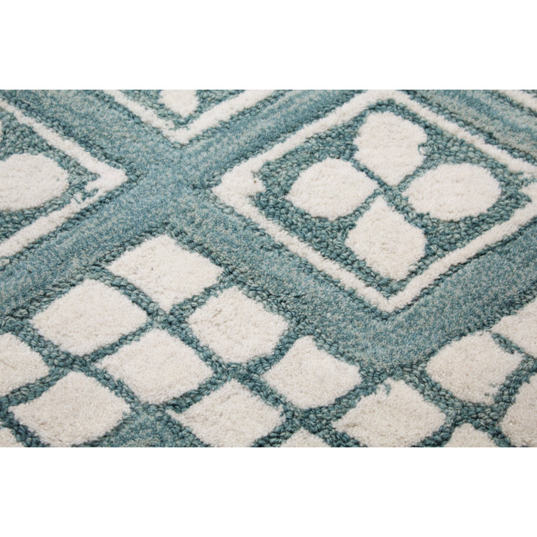 Teal and White Geometric Wool 5' x 7' Rug
