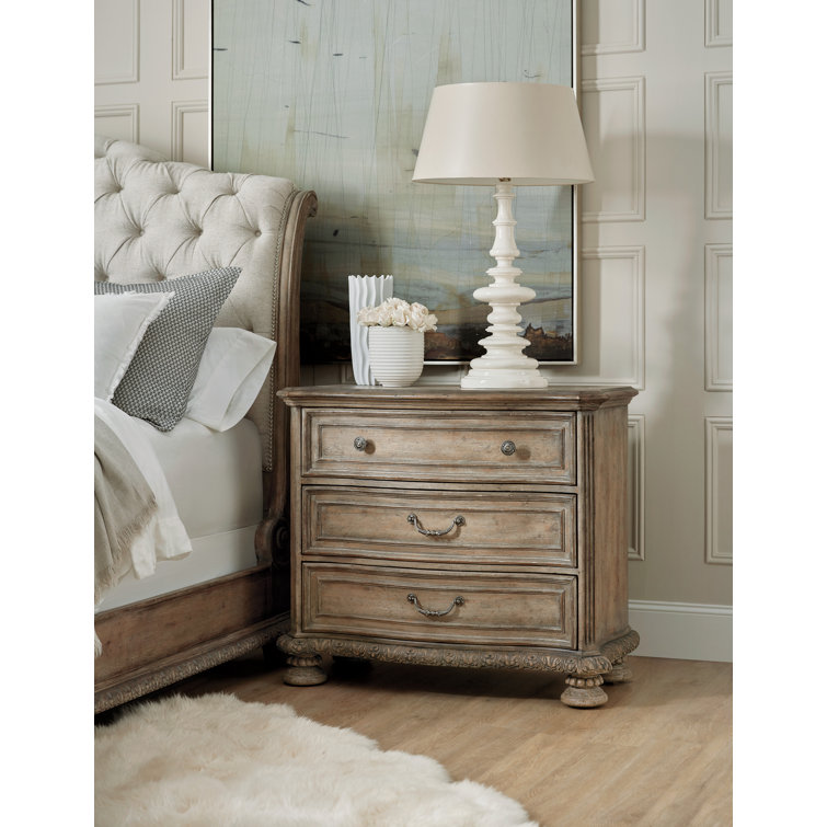 Traditional Brown 3-Drawer Nightstand with Felt Liner
