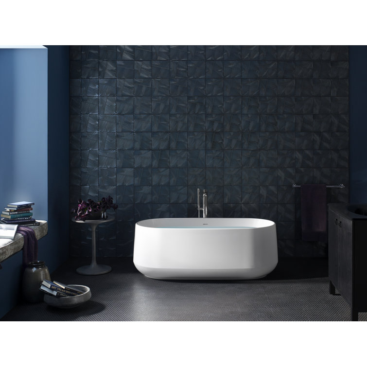 Ceric 65-Inch White Acrylic Freestanding Oval Soaking Tub