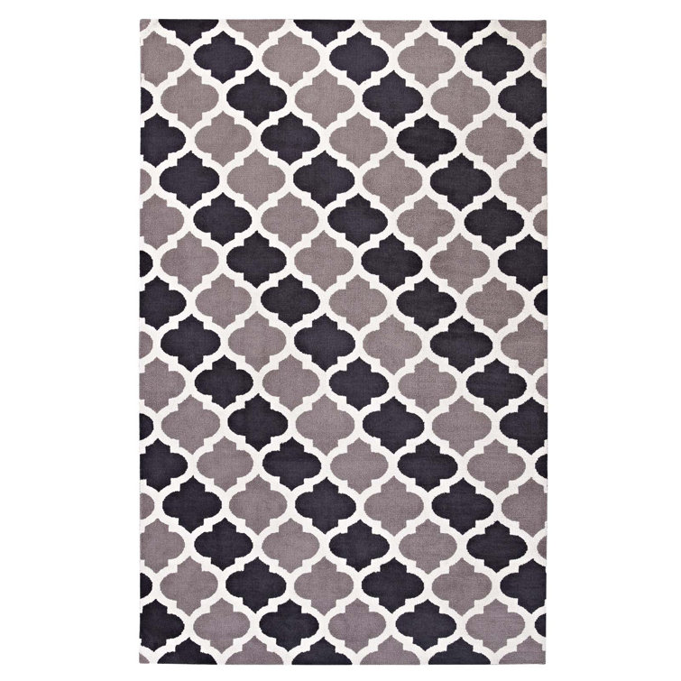Charcoal and Black 8' x 10' Synthetic Trellis Area Rug