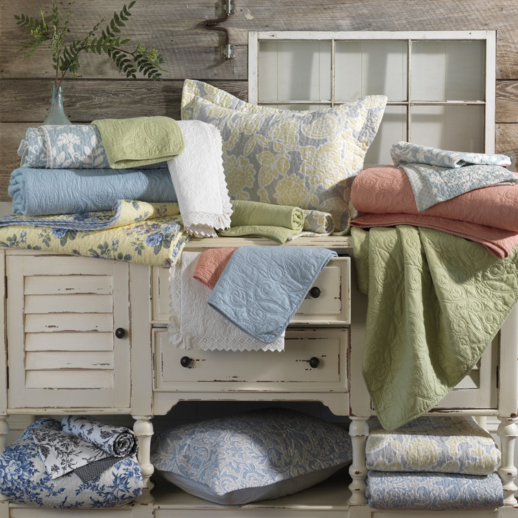 Blush Cotton Reversible Full Quilt Set with Floral Pattern