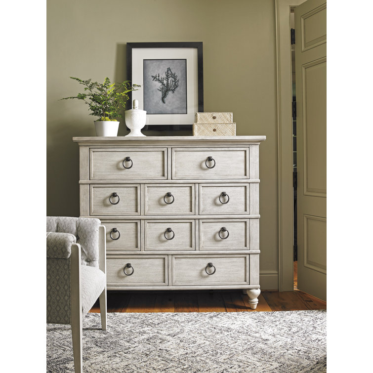 Coastal Cream 10-Drawer Turned Feet Spacious Dresser