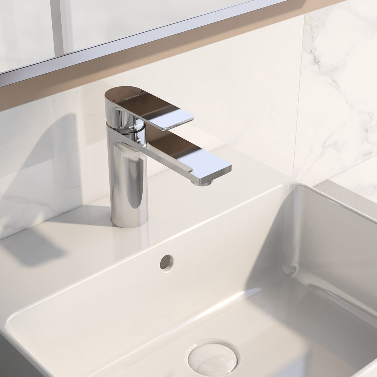 Chrome Brass Single Hole Bathroom Faucet