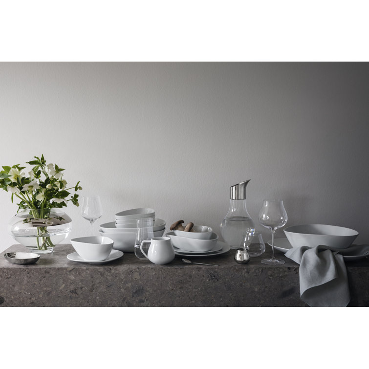 White Asymmetrical Ceramic Serving Bowl, 67.63 fl oz