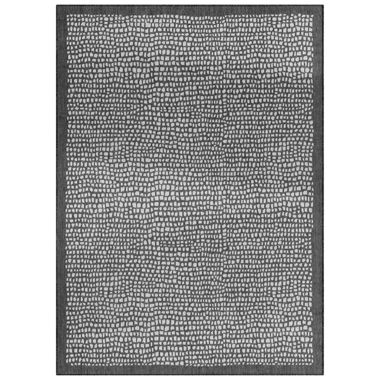 Reversible Black Synthetic 5' x 7' Easy-Care Area Rug