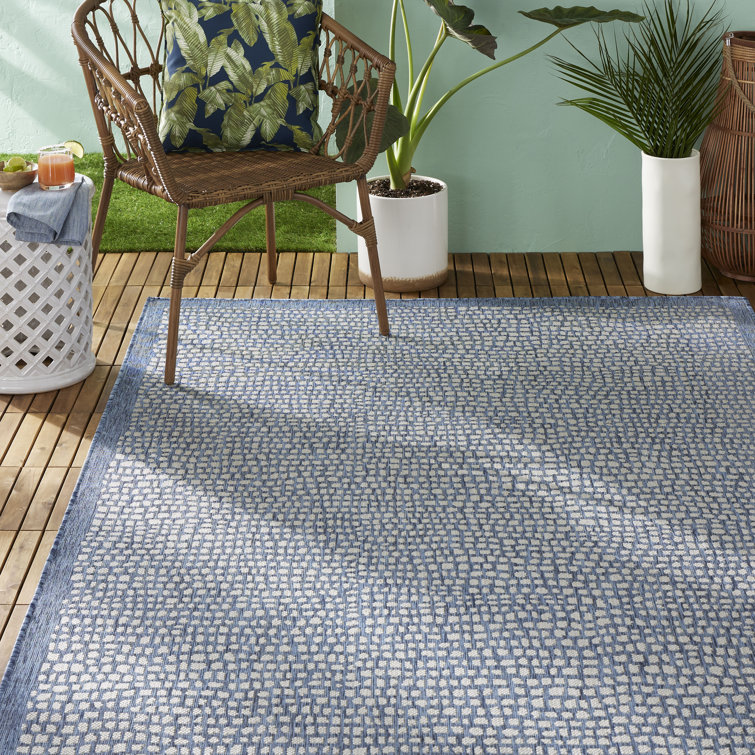 Marlin Blue & Beige 5' x 7' Reversible Synthetic Area Rug