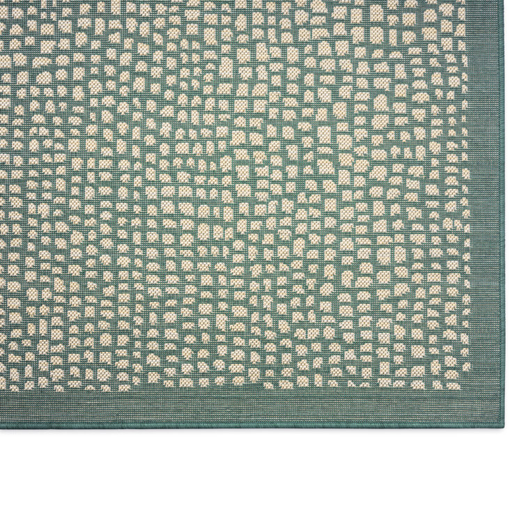 Green and Beige Synthetic Rectangular 8' x 10' Indoor/Outdoor Rug