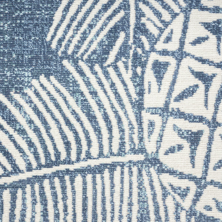 Ivory Pineapple Motif 5' x 7' Reversible Indoor/Outdoor Rug