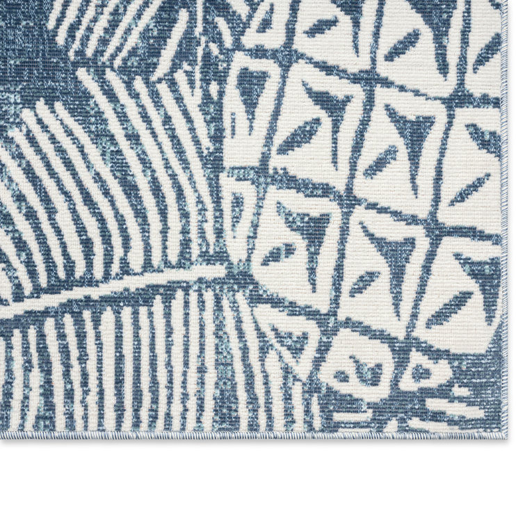 Ivory Pineapple Motif 5' x 7' Reversible Indoor/Outdoor Rug