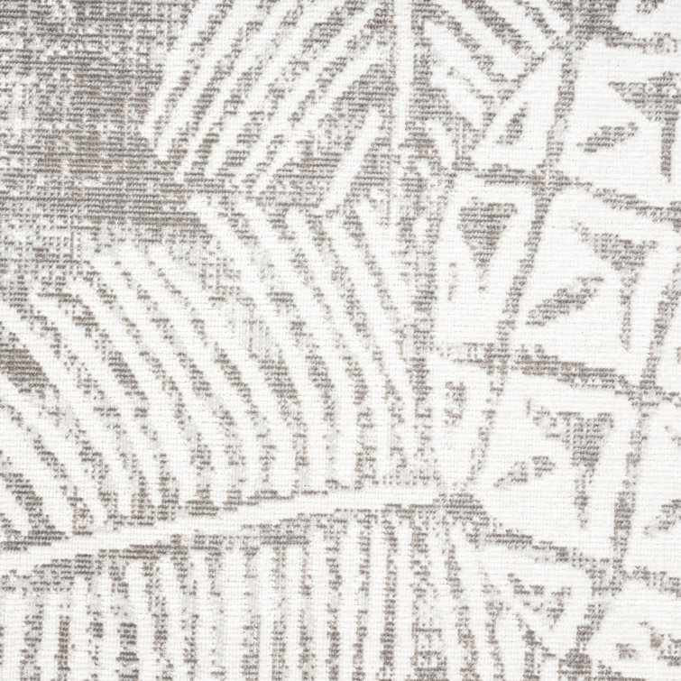 Taupe and Ivory Pineapple 8' x 10' Indoor/Outdoor Rug