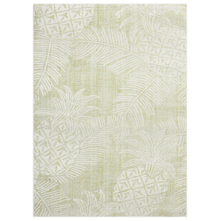 Green and Ivory 5' x 7' Synthetic Rectangular Indoor/Outdoor Area Rug