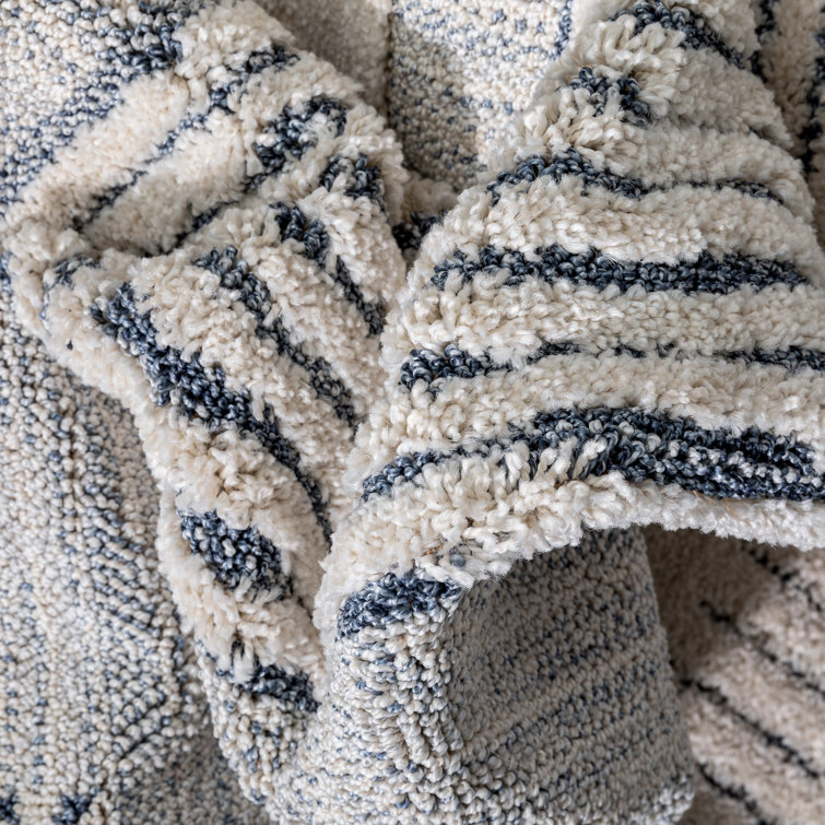 Harlow Briar Light Blue Geometric Synthetic Rectangular Rug 47" x 63"