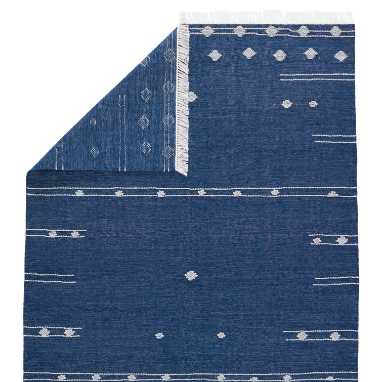Calli Moroccan-Inspired 4'x6' Blue and White Flatweave Area Rug