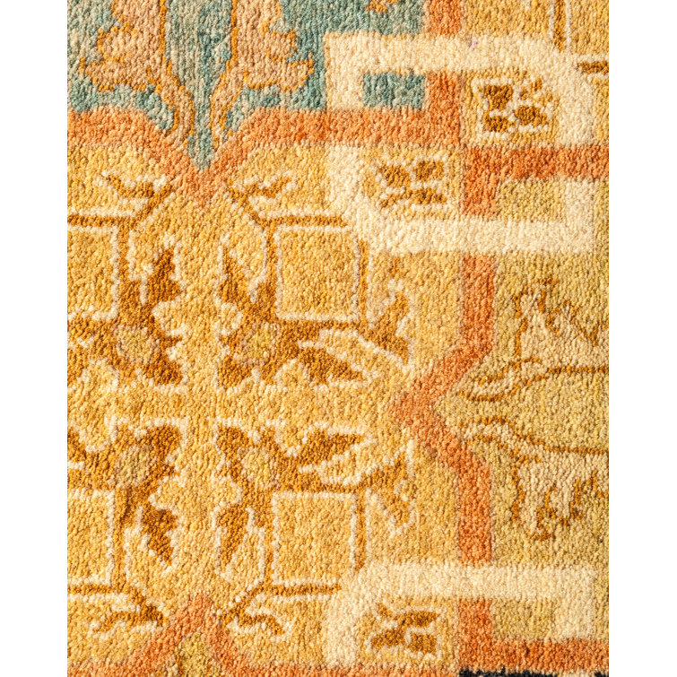 Ivory and Gold Hand-Knotted Wool 9' x 12' Traditional Rug