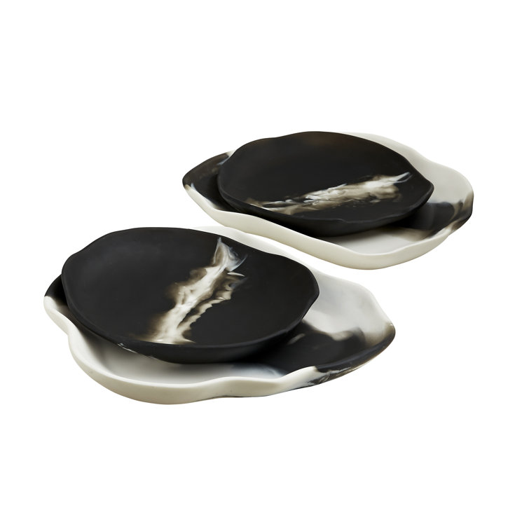 Hollie Black and White Organic Edge Plastic Trays, Set of 2