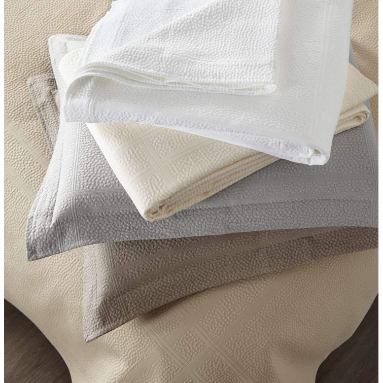 Linen Twin Cotton Matelasse Coverlet with Shams