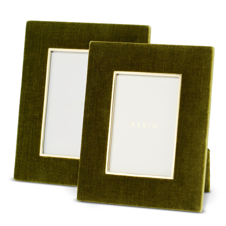 Moss Green Velvet 4x6 Tabletop Picture Frame