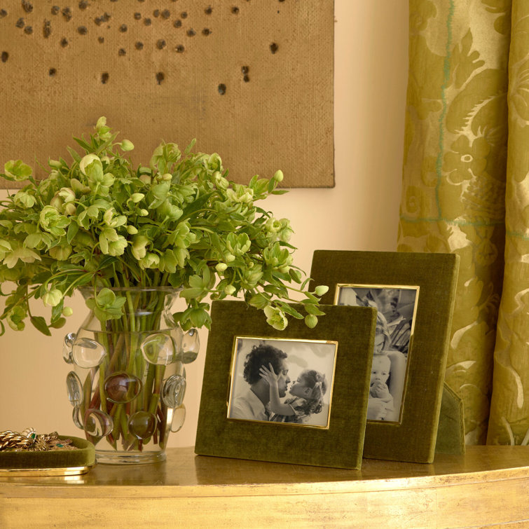 Moss Green Velvet 4x6 Tabletop Picture Frame