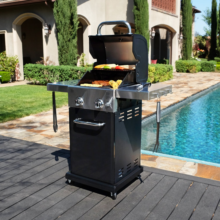 Compact Black Propane Gas Grill with Foldable Side Tables