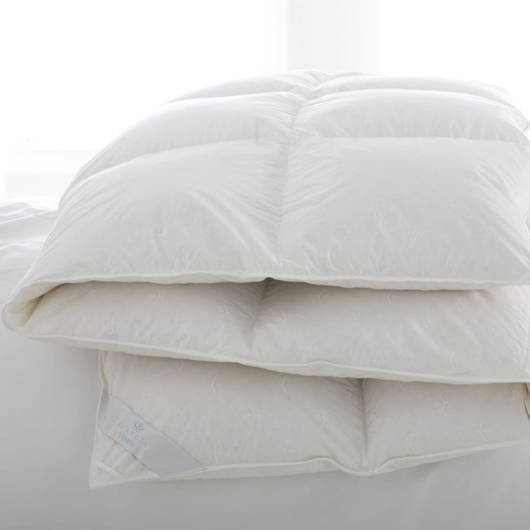 Ultra Soft White Cotton Twin Down Comforter