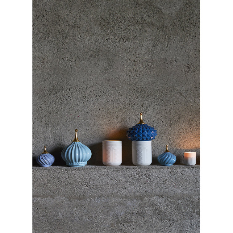 Unbreakable Spirit Gold & Blue Porcelain Scented Candle