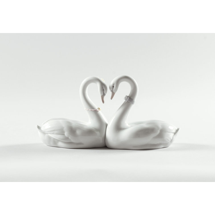 Elegant Swan Love Heart Glossy White Porcelain Figurine