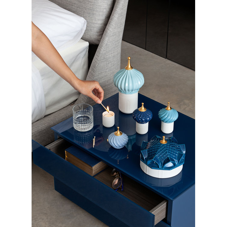 Unbreakable Spirit Gold & Blue Porcelain Scented Candle
