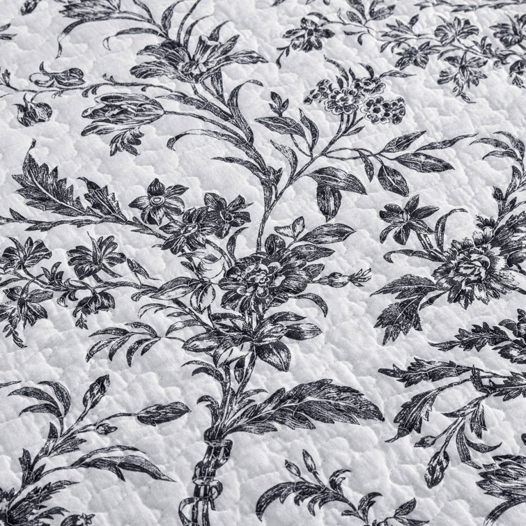 Amberley Black and White Reversible Cotton Quilt Set