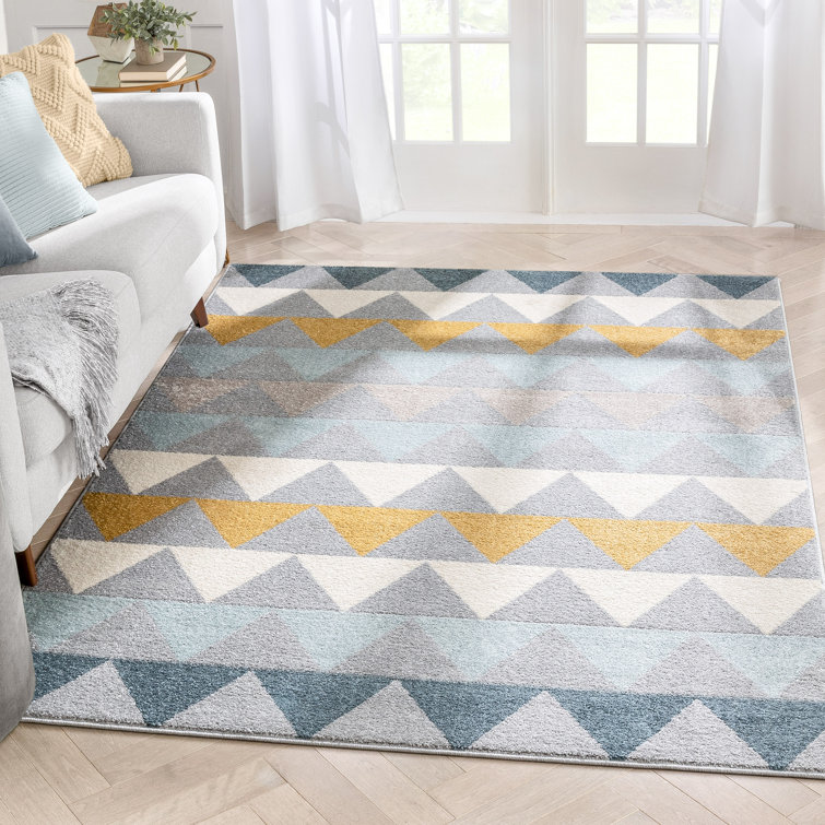 Nova Gray Geometric 5' x 7' Synthetic Area Rug