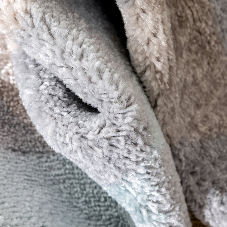 Nova Mystic Gray Geometric 2'7" x 9'10" Synthetic Runner Rug