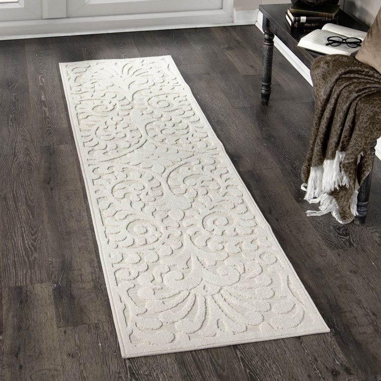 Natural Ivory Floral Polypropylene Indoor/Outdoor Runner Rug