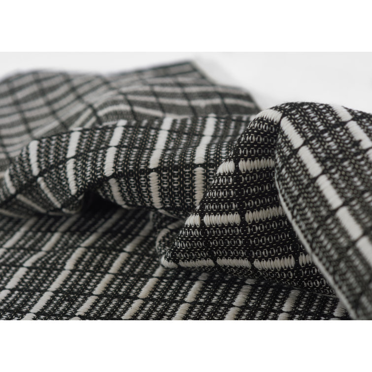 Handmade Black and White Geometric Synthetic 2' x 3' Rug