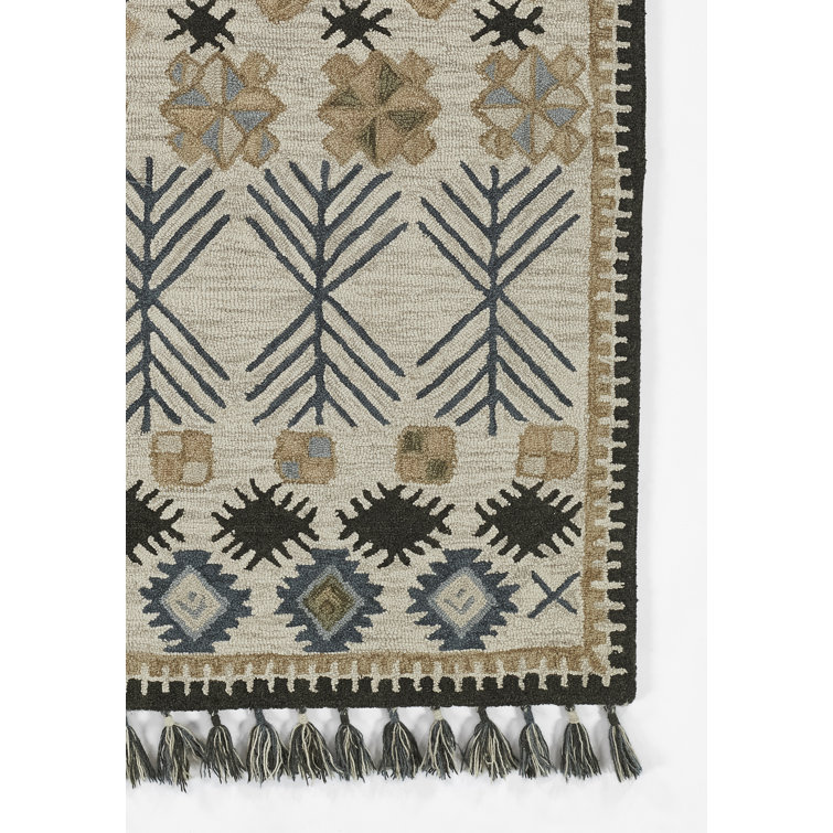Ivory and Blue Hand Tufted Wool Medallion Rug 2' x 3'