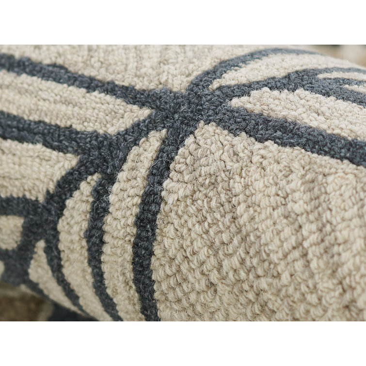 Ivory and Blue Hand Tufted Wool Medallion Rug 2' x 3'