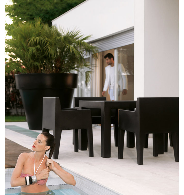 Modern Jut Black Rectangular Indoor/Outdoor Dining Table