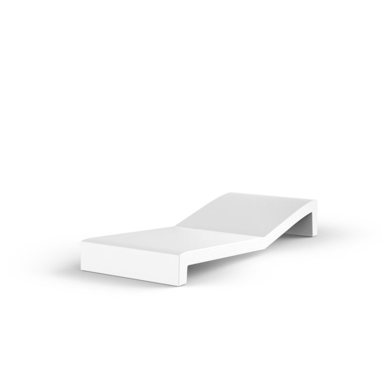 White Polyethylene Resin Indoor/Outdoor Chaise Lounger