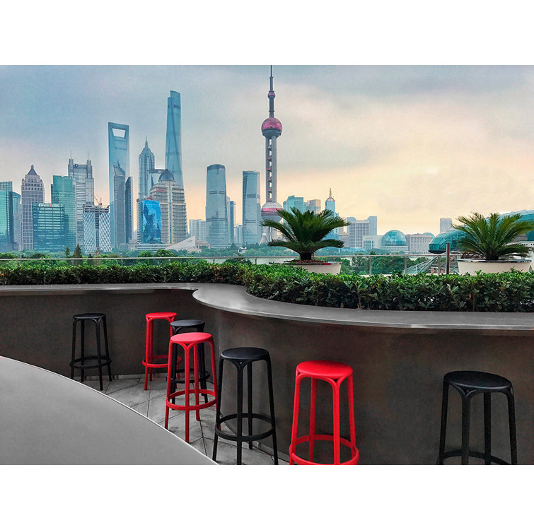 Urban Bridge-Inspired Black Matte Bar Stool in Polypropylene
