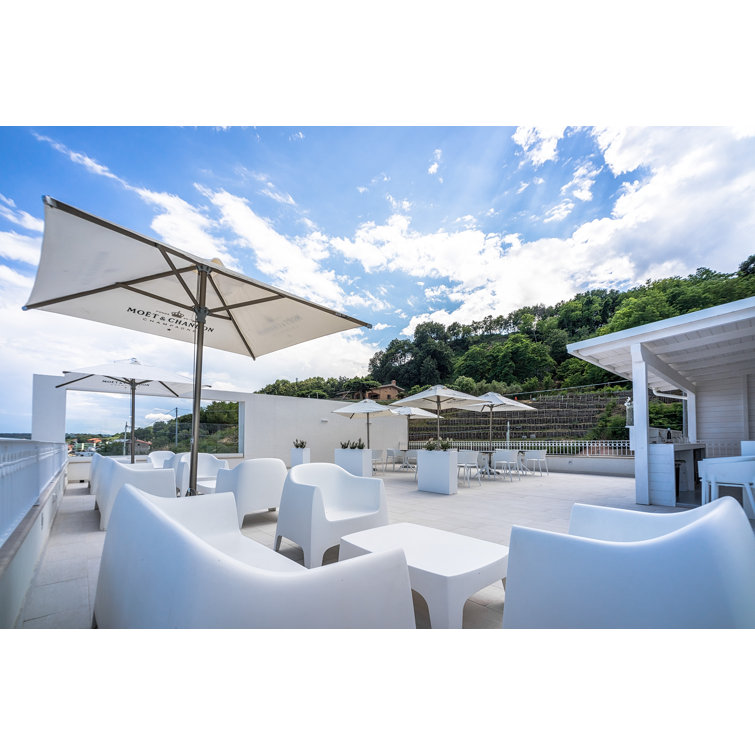Beige Polypropylene Tubular Outdoor Lounge Chair