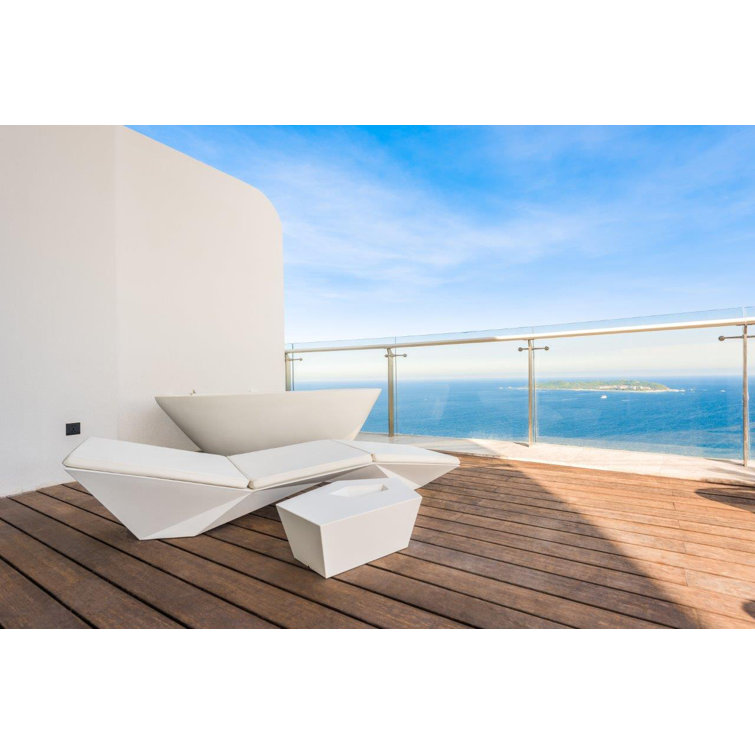 White Matte Polyethylene Hexagonal Outdoor Coffee Table