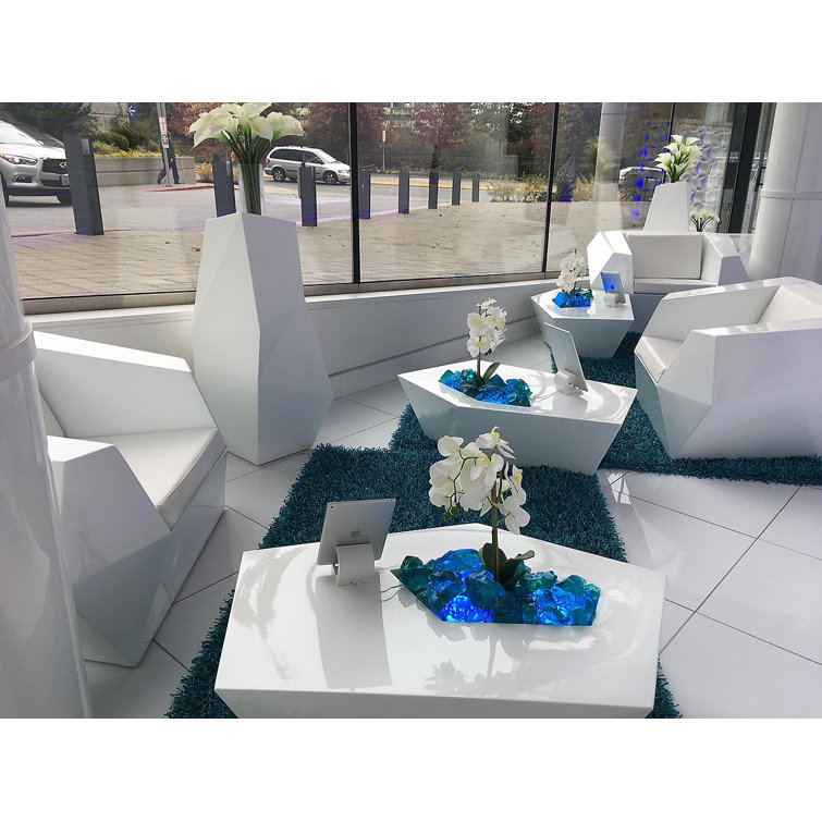 White Matte Polyethylene Hexagonal Outdoor Coffee Table