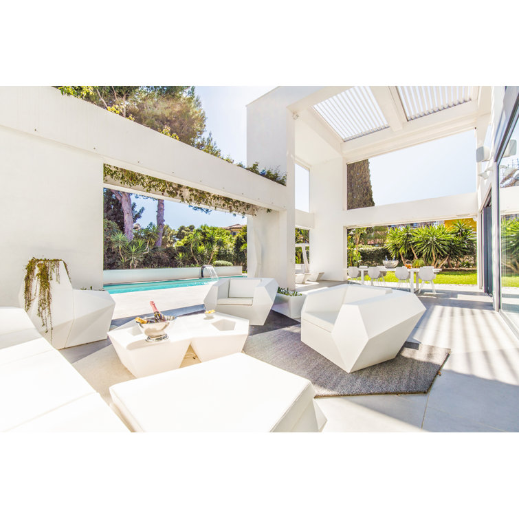 Steel Gray Polyethylene Modern Lounge Chair
