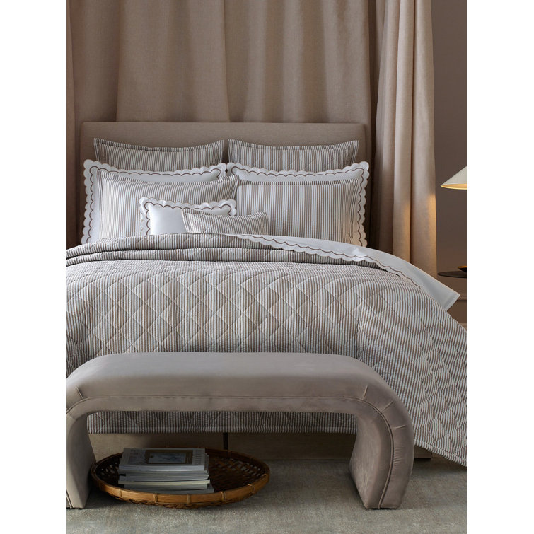 Elegant Sea-Toned Full Cotton Quilt with Diamond Stitch