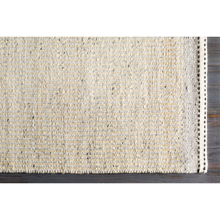 Handmade Black and Beige Wool Tufted 5' x 7' Rug