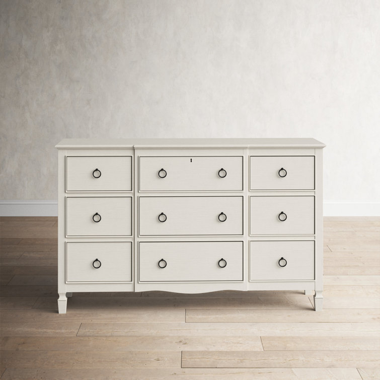 Levin Farmhouse 9-Drawer Cotton White Dresser with Antique Bronze Hardware