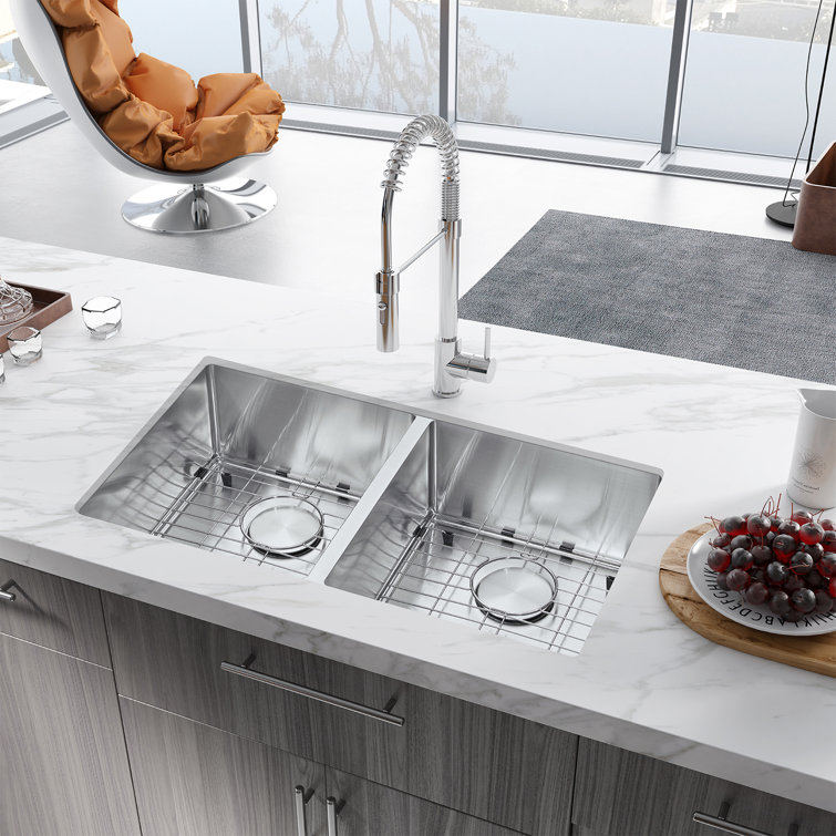 32'' Stainless Steel Double Bowl Undermount Kitchen Sink