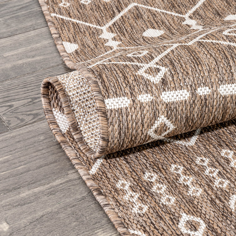 Taupe Synthetic 5' x 7' Easy-Care Rectangular Area Rug