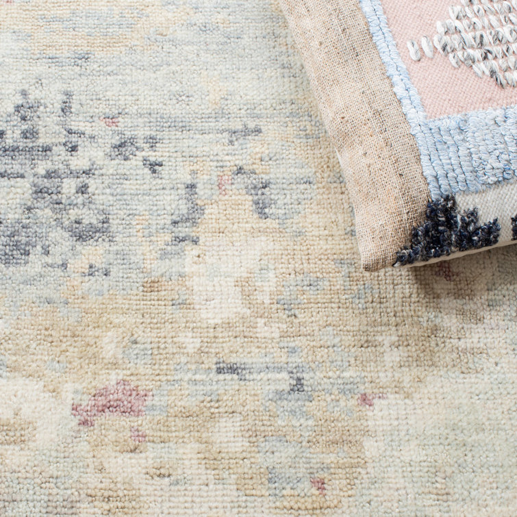 Gray and Ivory Hand-Knotted Wool 6' x 9' Area Rug